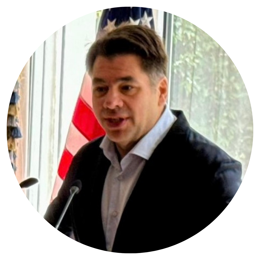 George J. Tsunis Headshot